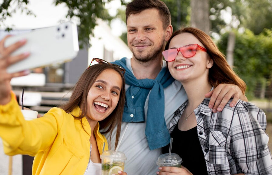 find bisexual couples